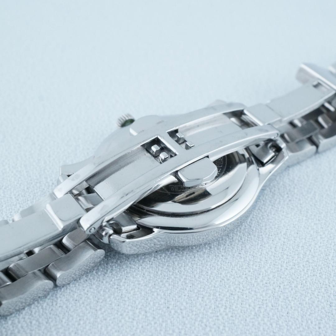 洗浄済み グッチ 5500L ブラック文字盤 レディース　箱付 稼働　保証書