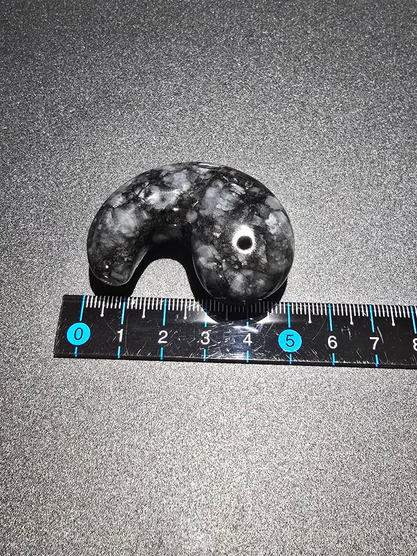 1 黒翡翠　天然　翡翠　大型　勾玉　天然石　レア物　ヒスイ　天然石　鉱物　勾玉