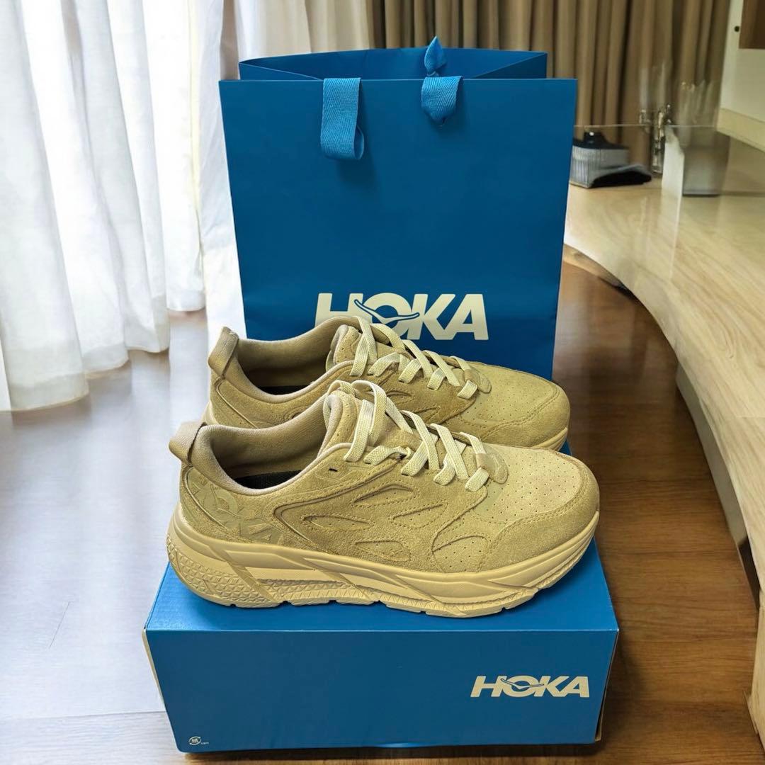 【美品】ホカオネオネ　クリフトン L スエード　ベージュ23.5cm 箱あり