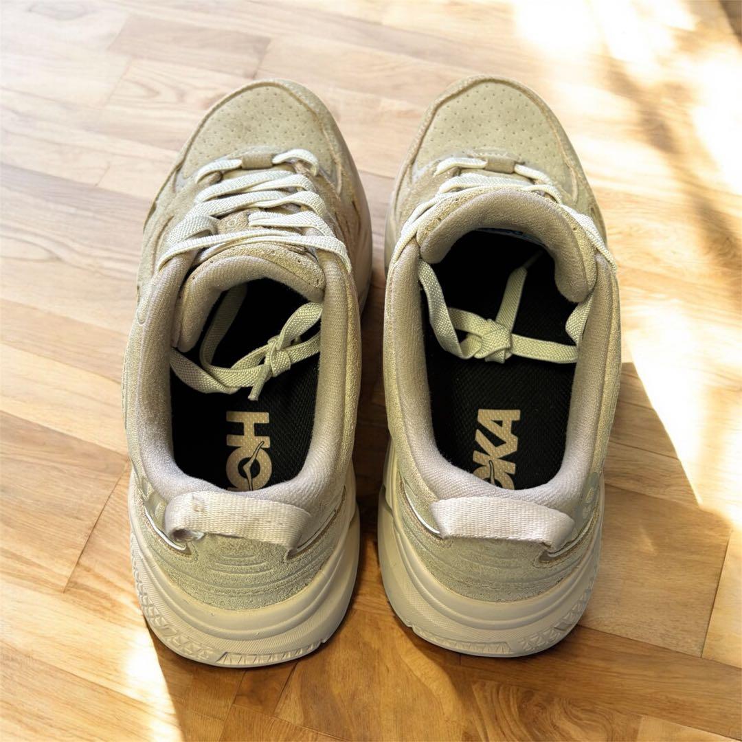 【美品】ホカオネオネ　クリフトン L スエード　ベージュ23.5cm 箱あり