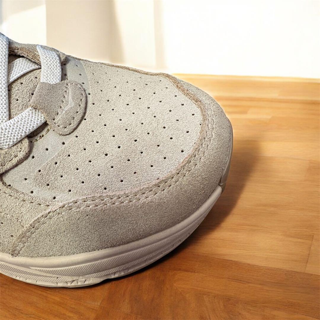 【美品】ホカオネオネ　クリフトン L スエード　ベージュ23.5cm 箱あり