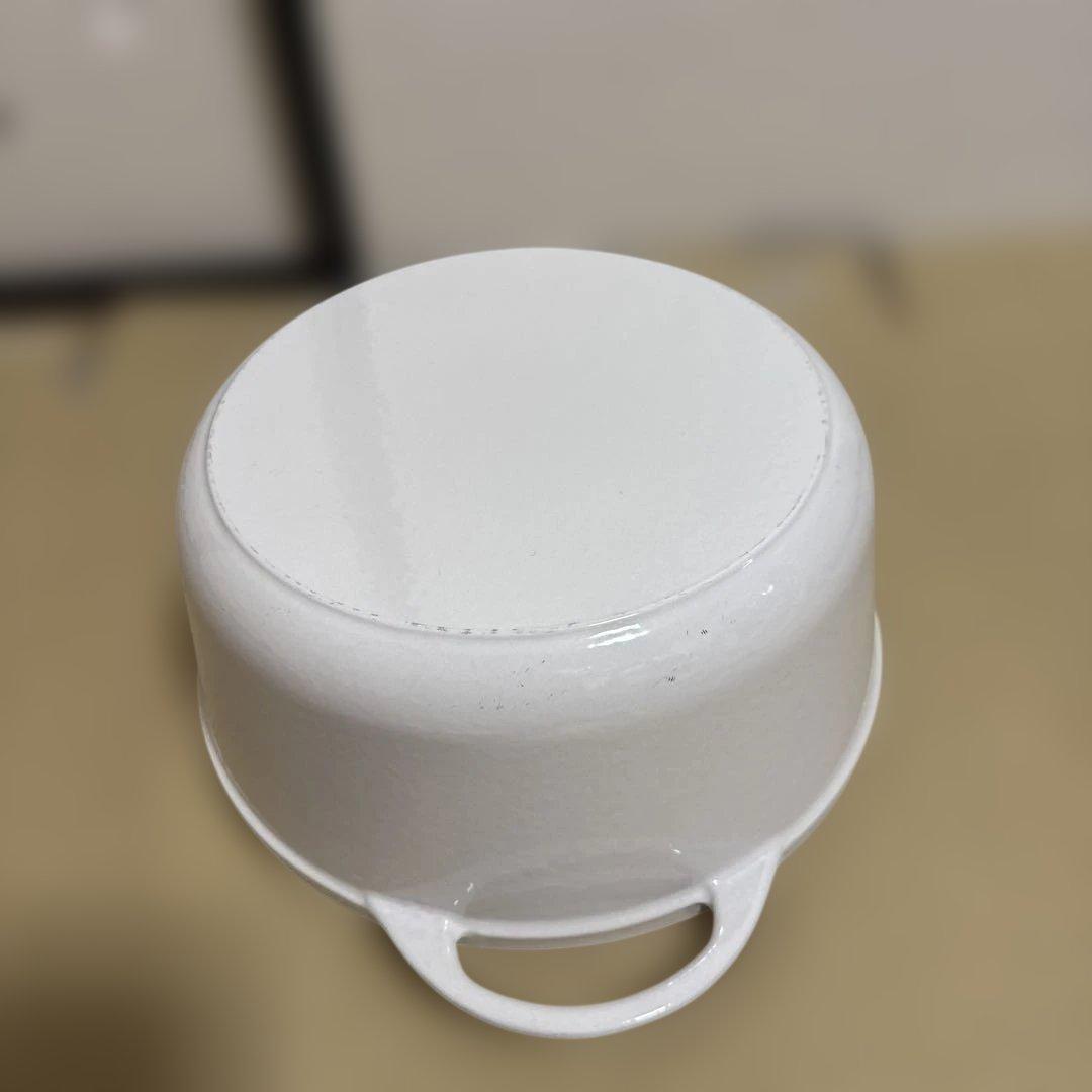 バーミキュラオーブンポット26センチ　ホワイト