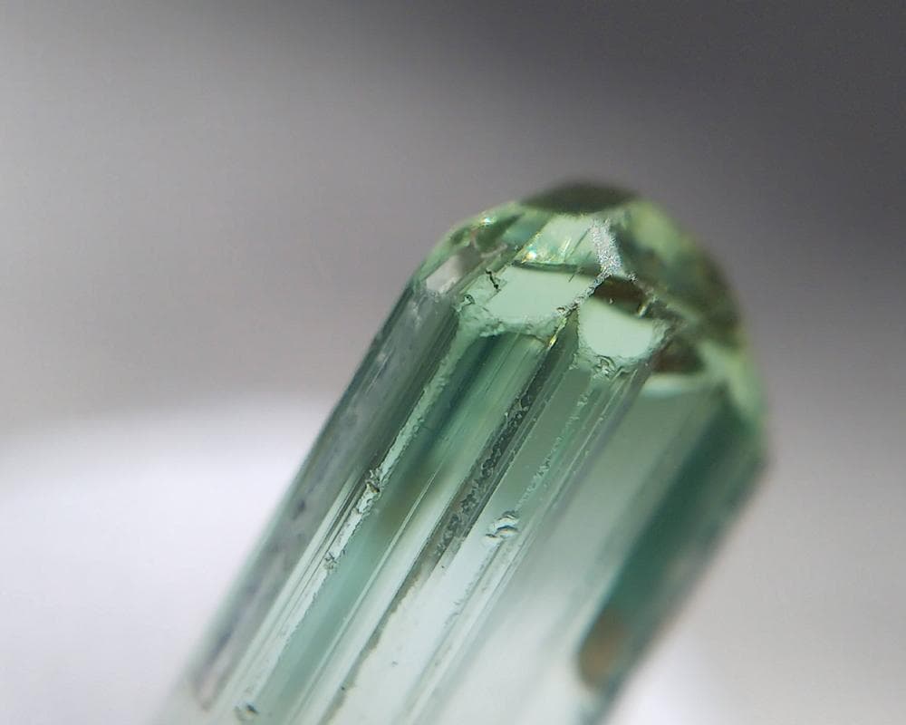 353 バイカラー トルマリン コンゴ産 結晶 原石