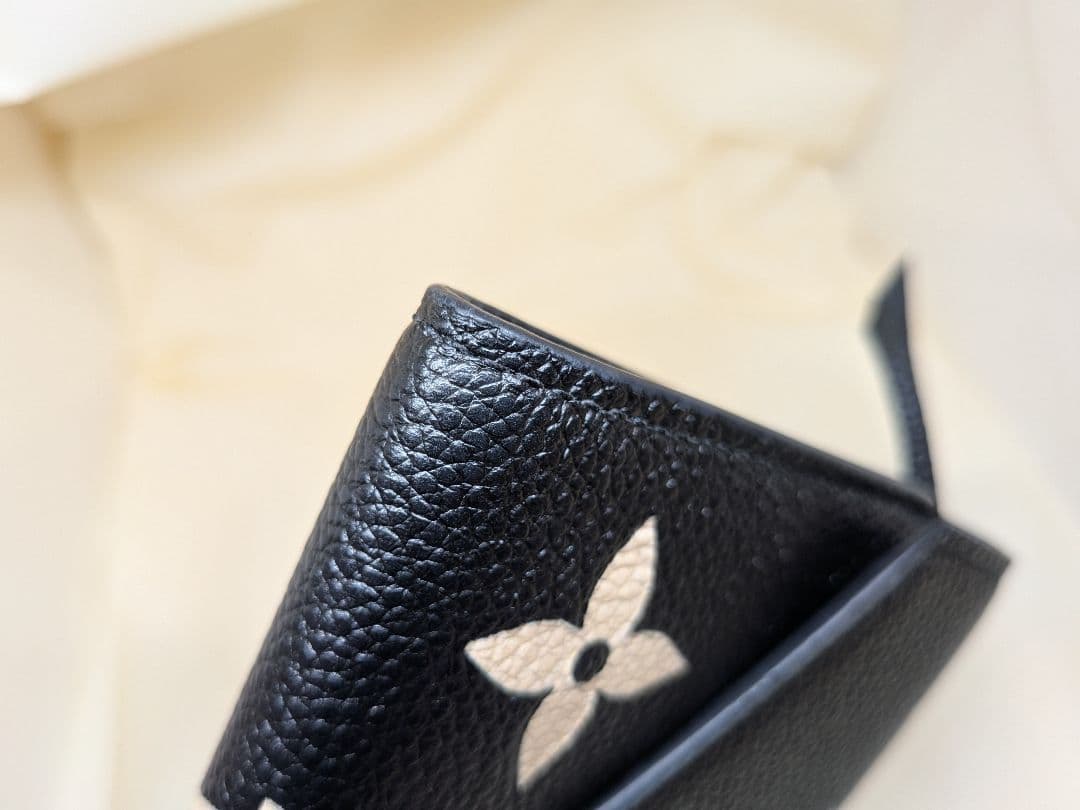 ルイヴィトン ポルトフォイユ ヴィクトリーヌ バイカラー アンプラント 財布