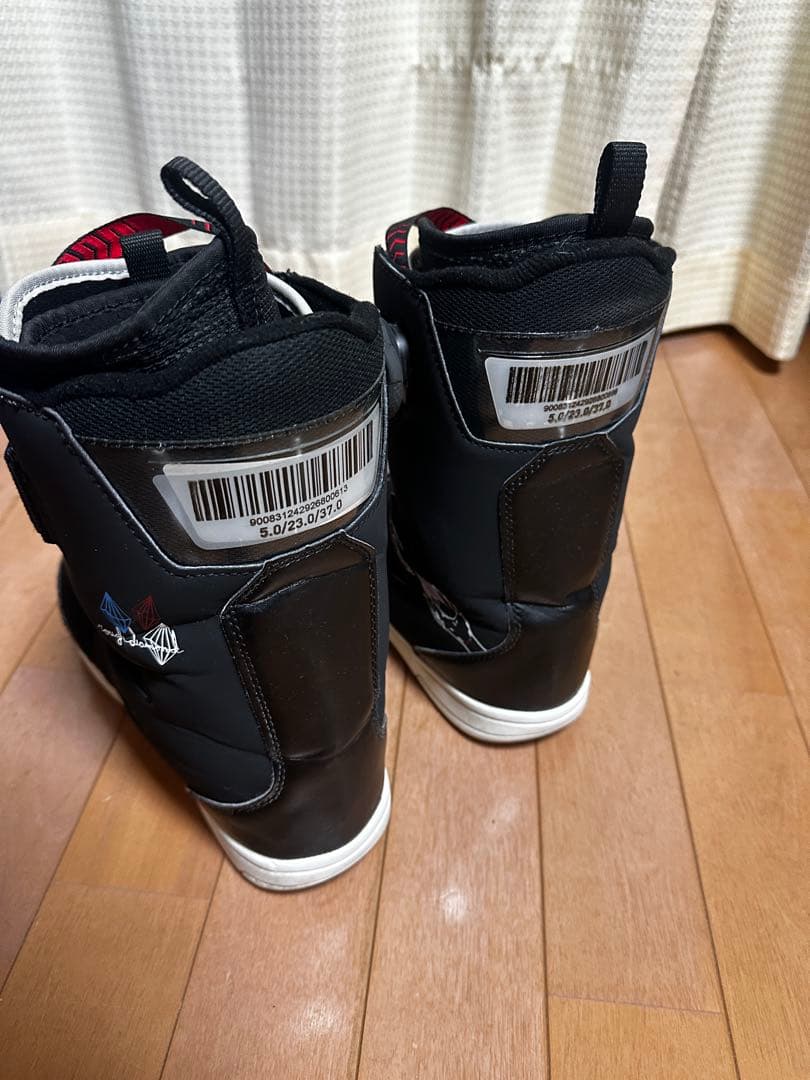 DEELUXE ジュニア用スノーボードブーツ　23センチ