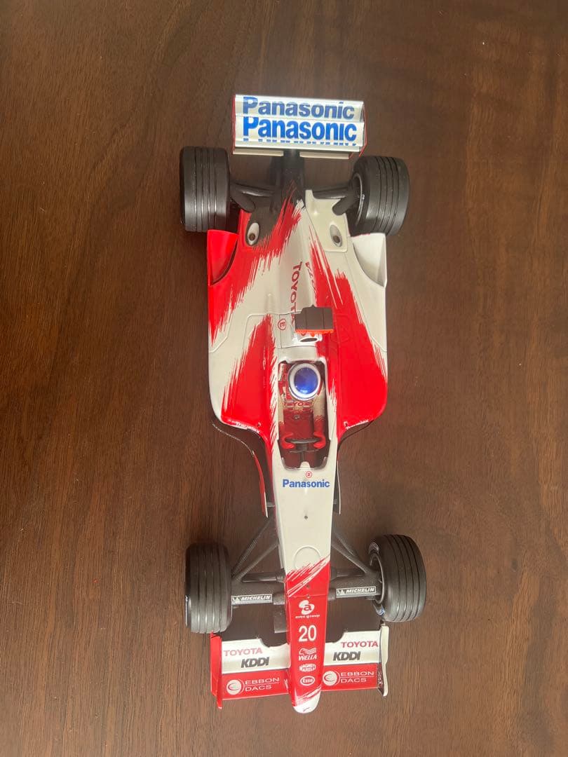 トヨタ　F1　レーシングカー　レプリカ　TOYOTA TF102　 2002
