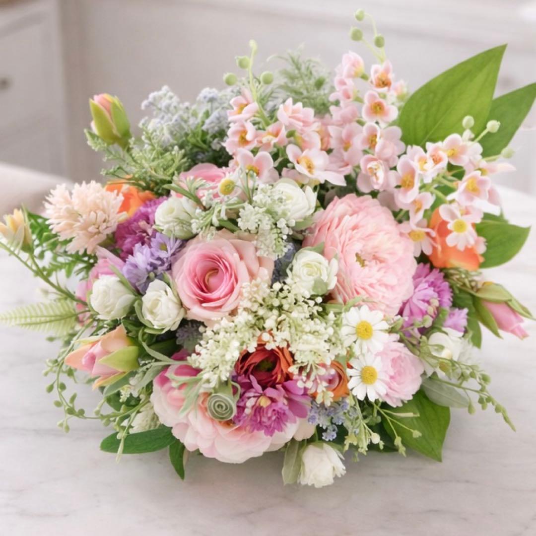 【光触媒フラワー】牡丹と薔薇の幸福アレンジ 〜幸せを呼ぶ鈴蘭と野花の囁き〜