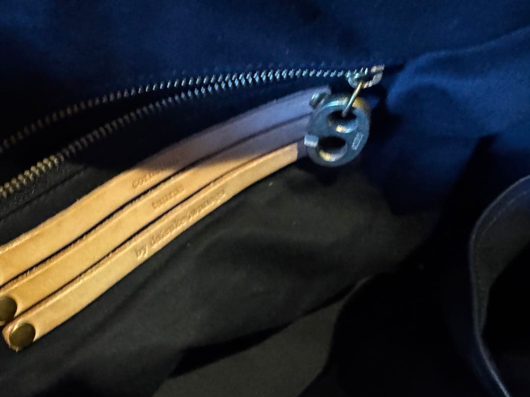 【人気品番】cornelian taurus key hole boston