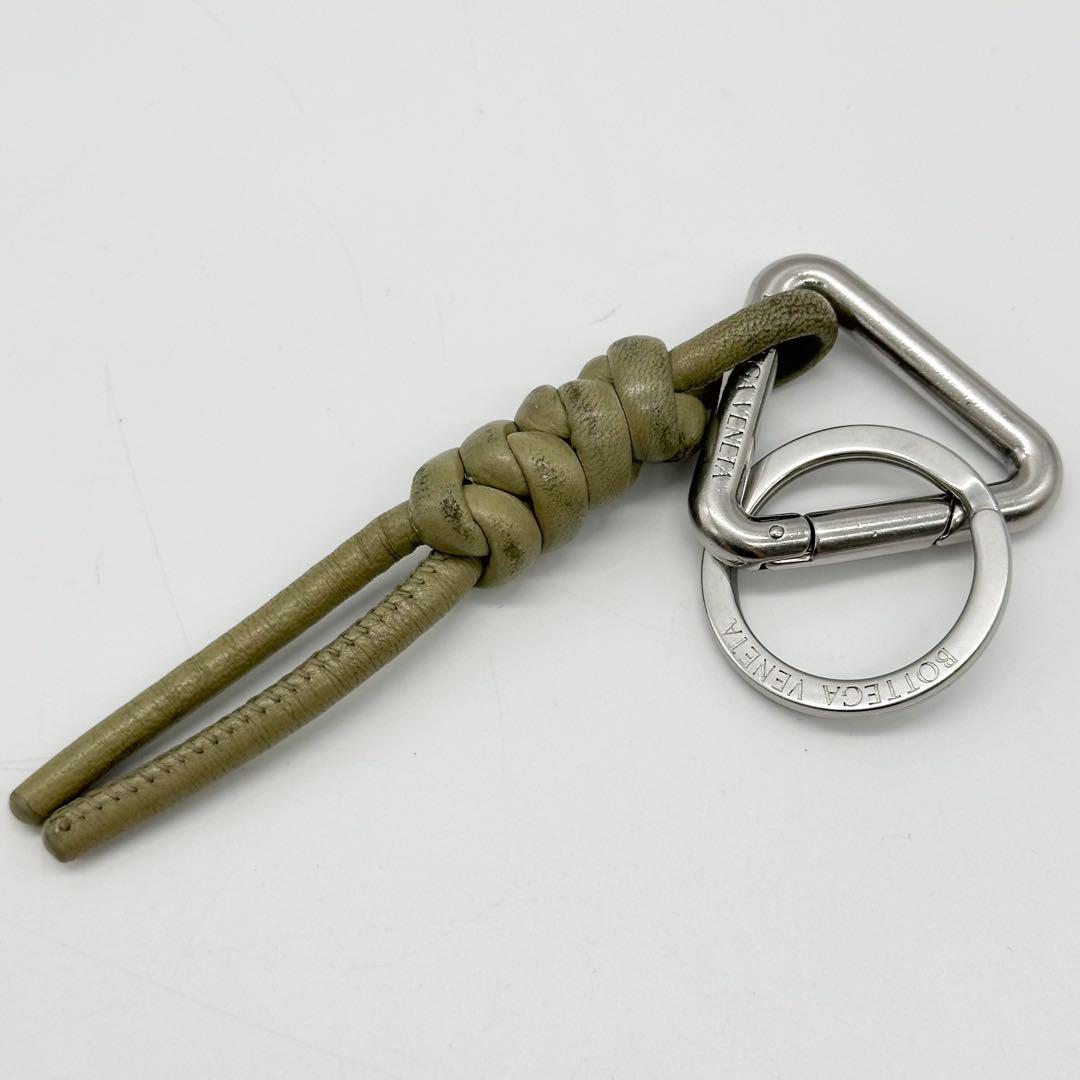 ボッテガ キーリング バッグチャーム シルバー トライアングル キーホルダー