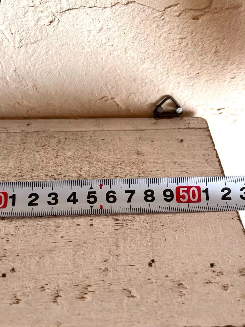 壁掛け木製シェルフ　アンティーク風