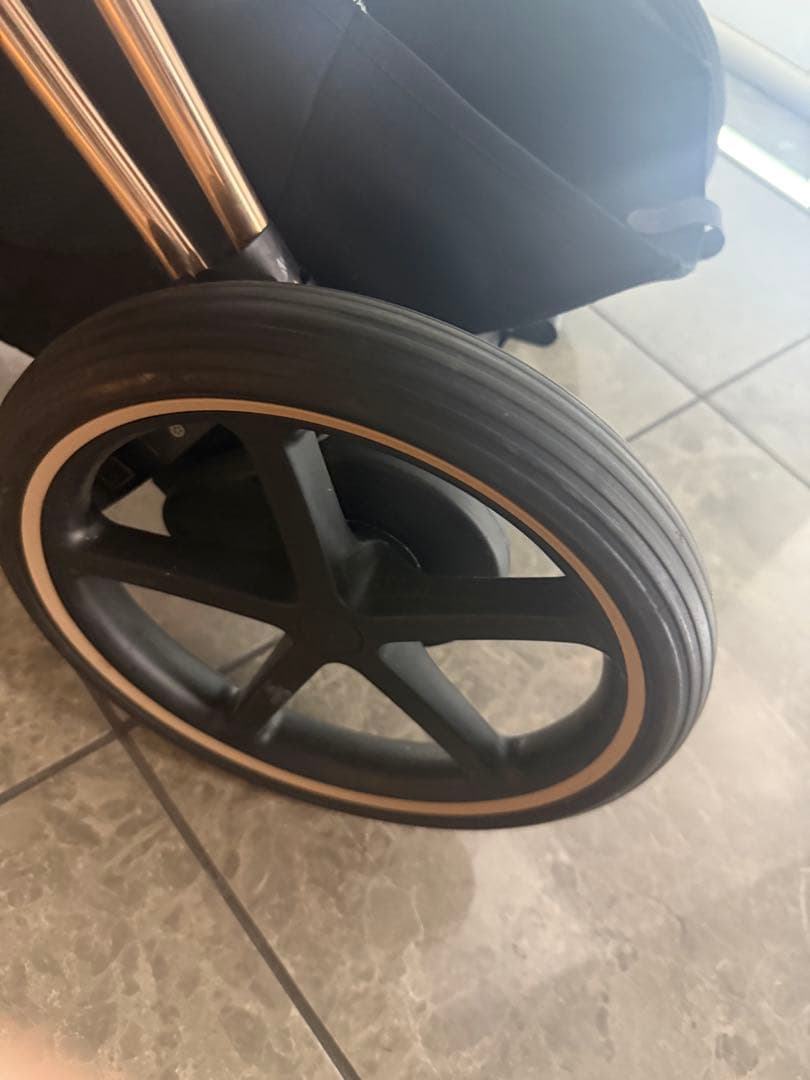 総額35万円　Cybex 最上級モデル　電動e-priam