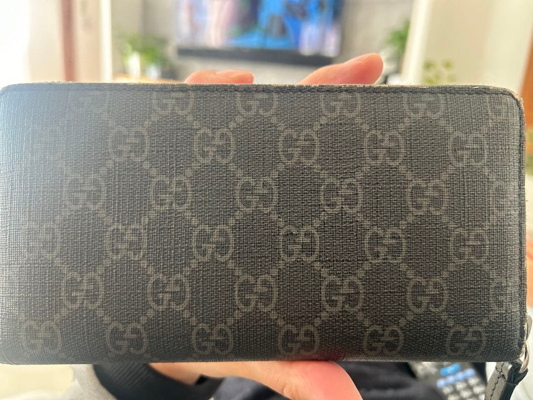 GUCCI 蛇モチーフ 長財布
