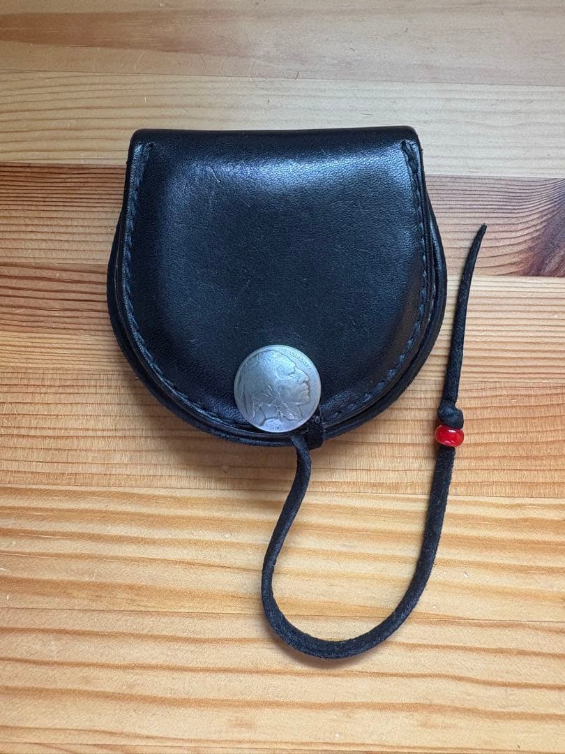 ほぼ未使用　ゴローズ　丸型　サドルレザー ケース ブラック