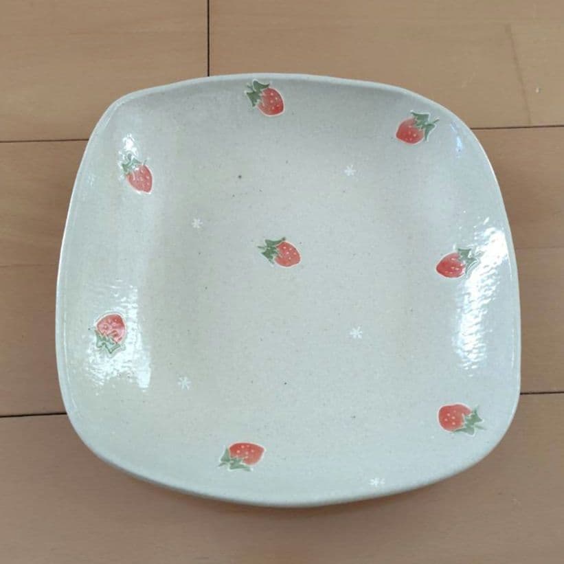 【中村佳菜子】いちごのプレート　箸置き　ボウル　食器　器　うつわ