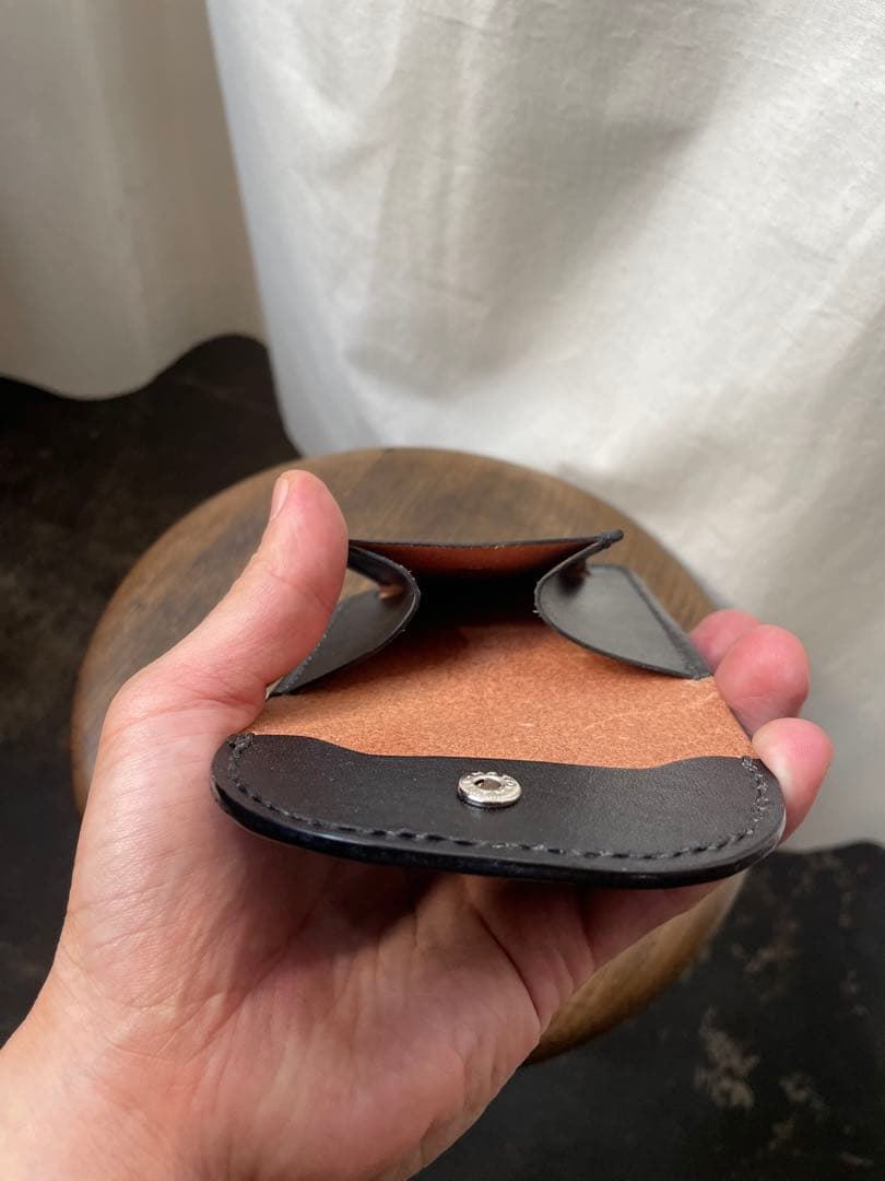 ハンドメイド　レザーマネークリップ　ヌメ革　札バサミ　　本革　革製品　革財布