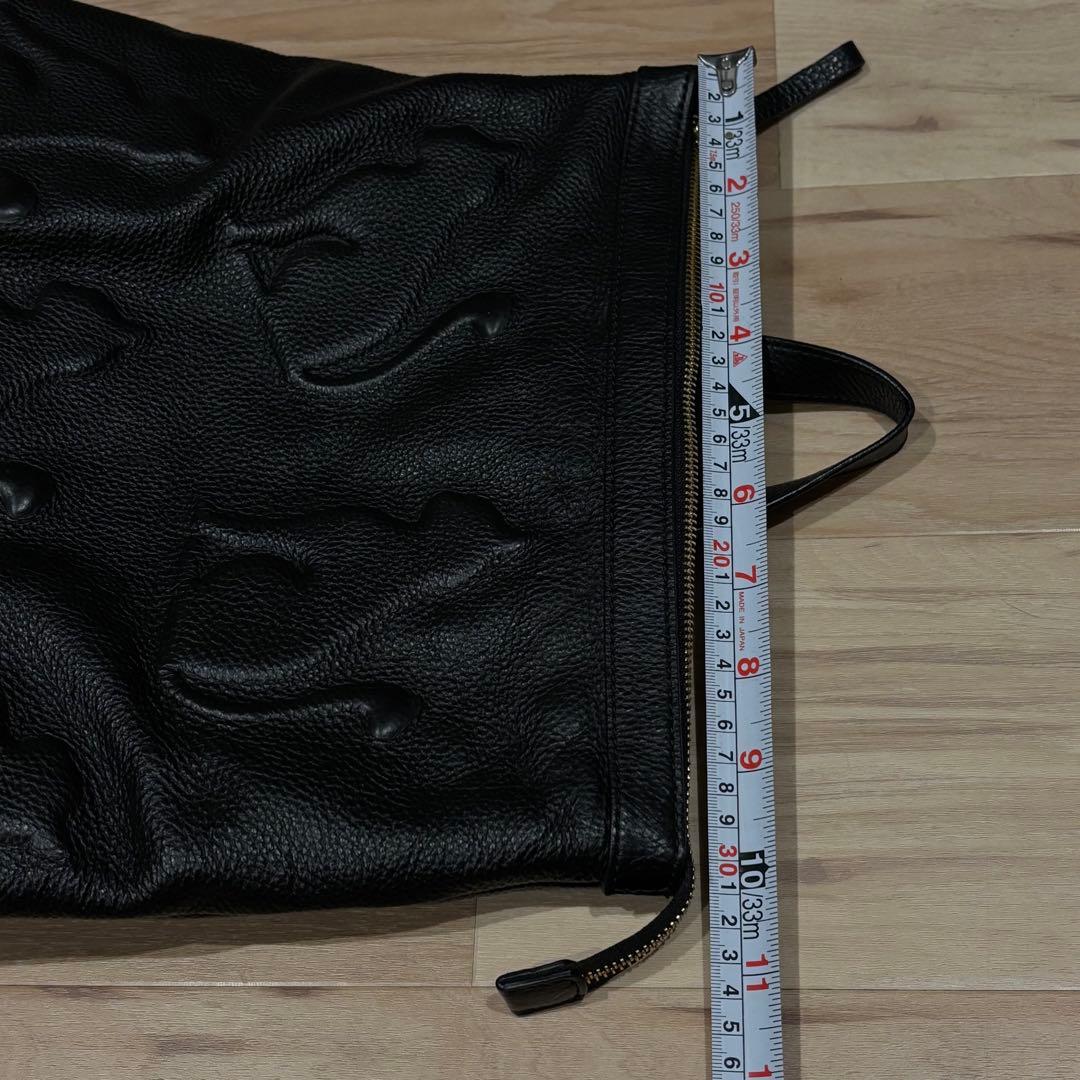 【美品】IO pelle イオペレ 黒猫 エンボス リュック イタリアンレザー