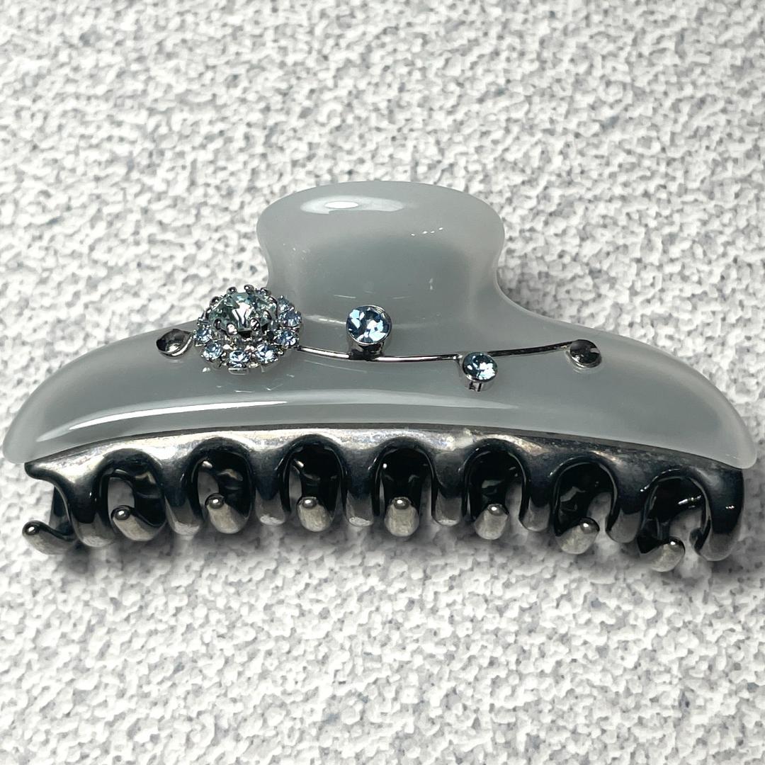 acca アッカ ヘアクリップ Mサイズ ミドル ストーン リーフ装飾 メタル