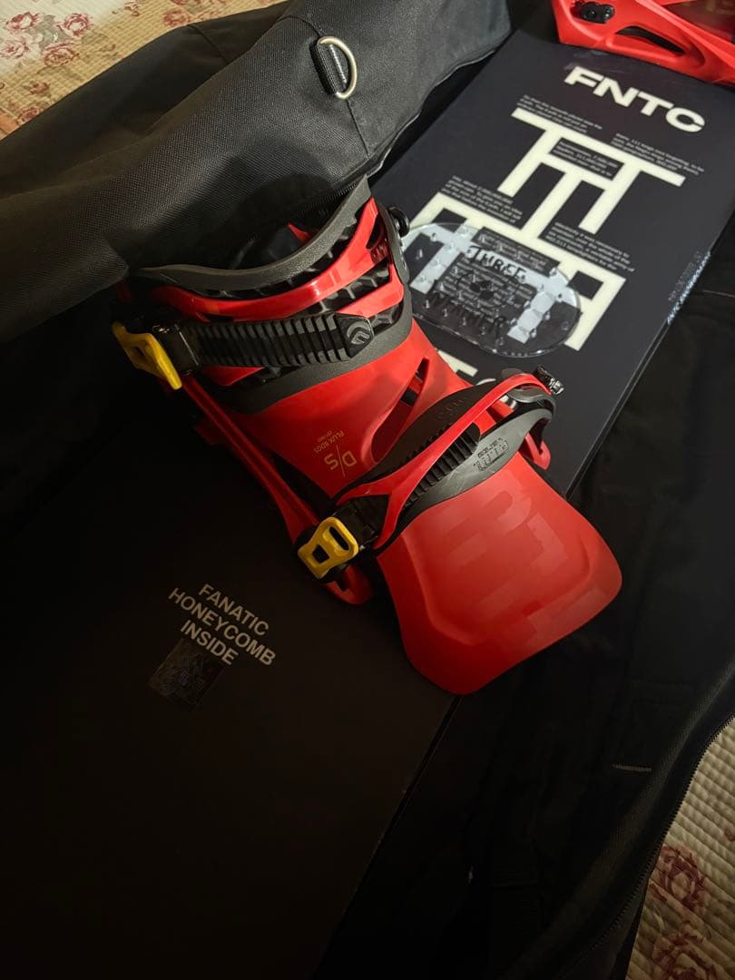 FNTC TNTR スノーボード 157cm 板のみ