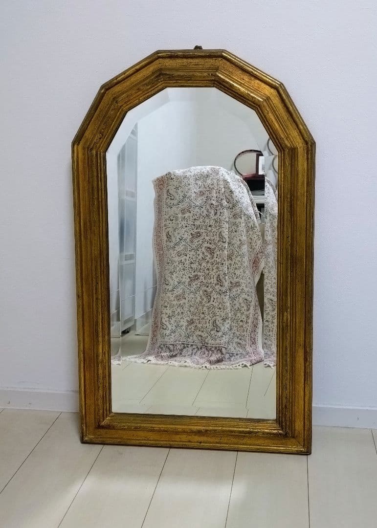 イタリア製　アンティークミラー　木製フレーム金色塗装　壁掛け鏡