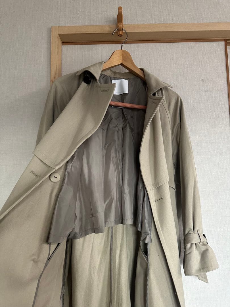 M*a様 GALLARDAGALANTE ベージュ トレンチコート
