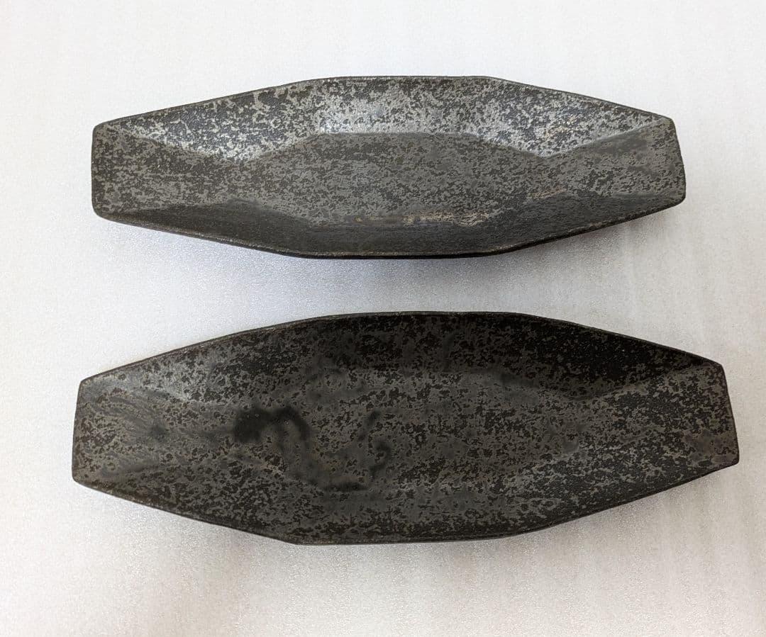 安福由美子　錆八角皿