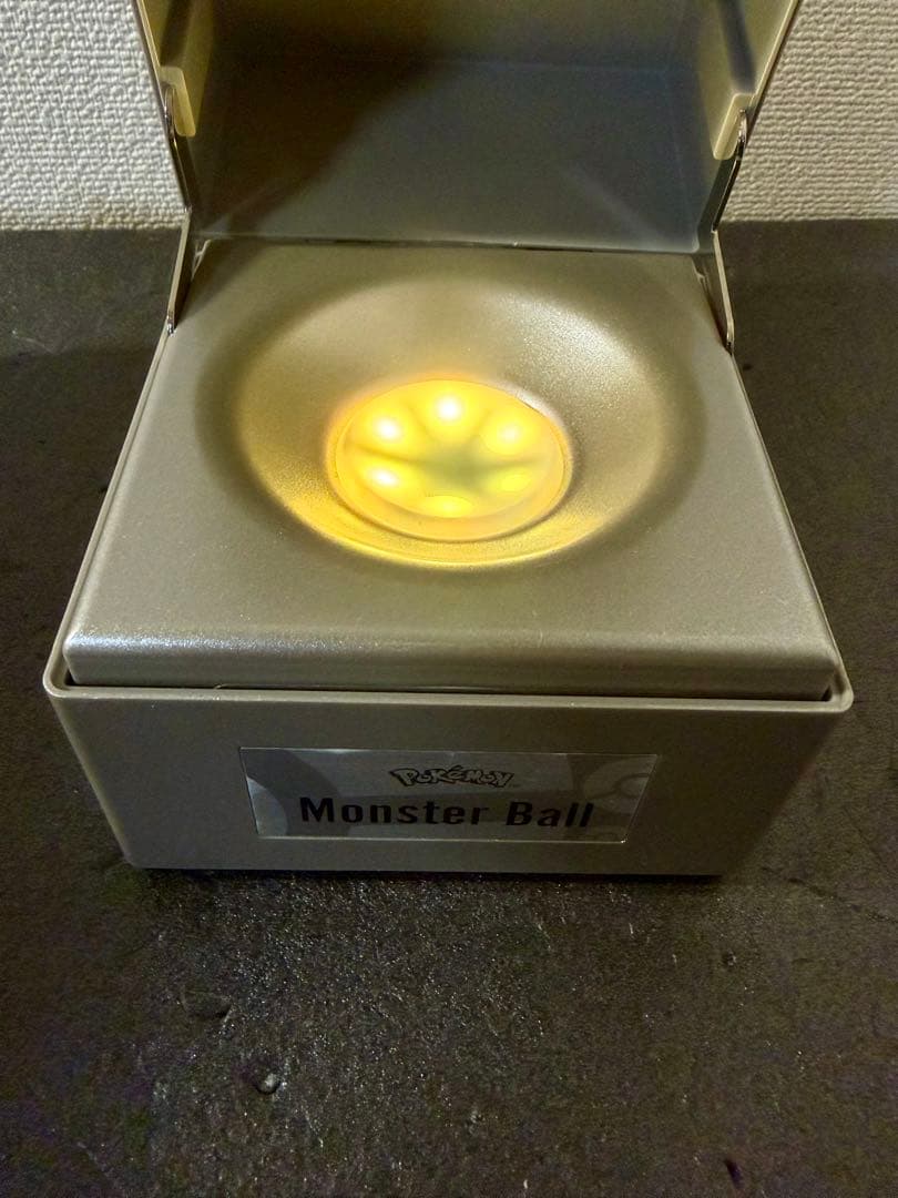 正規品　モンスターボール レプリカ ワンドカンパニー　ポケモン　フィギュア