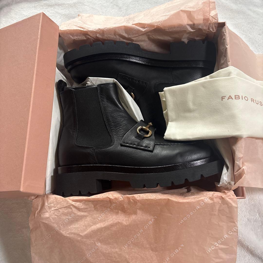 FABIO RUSCONI ブラックブーツ　サイズ40 未使用