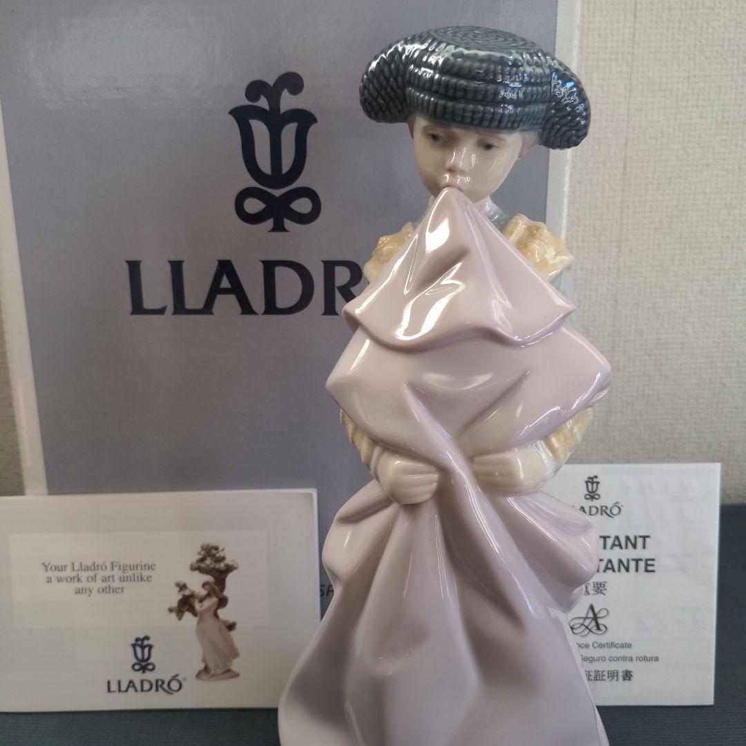LLADRO　リヤドロ　陶器人形 010-06437　箱付き