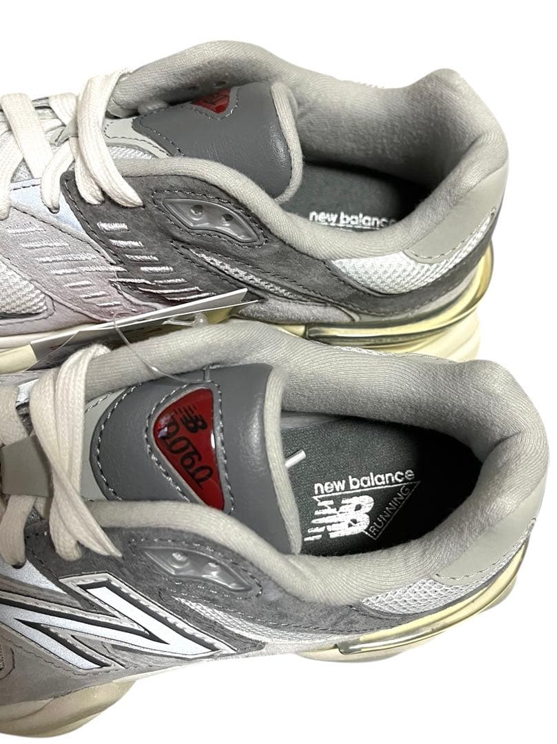 ニューバランス　9060 U9060gry ホワイト　グレー　24.0 新品