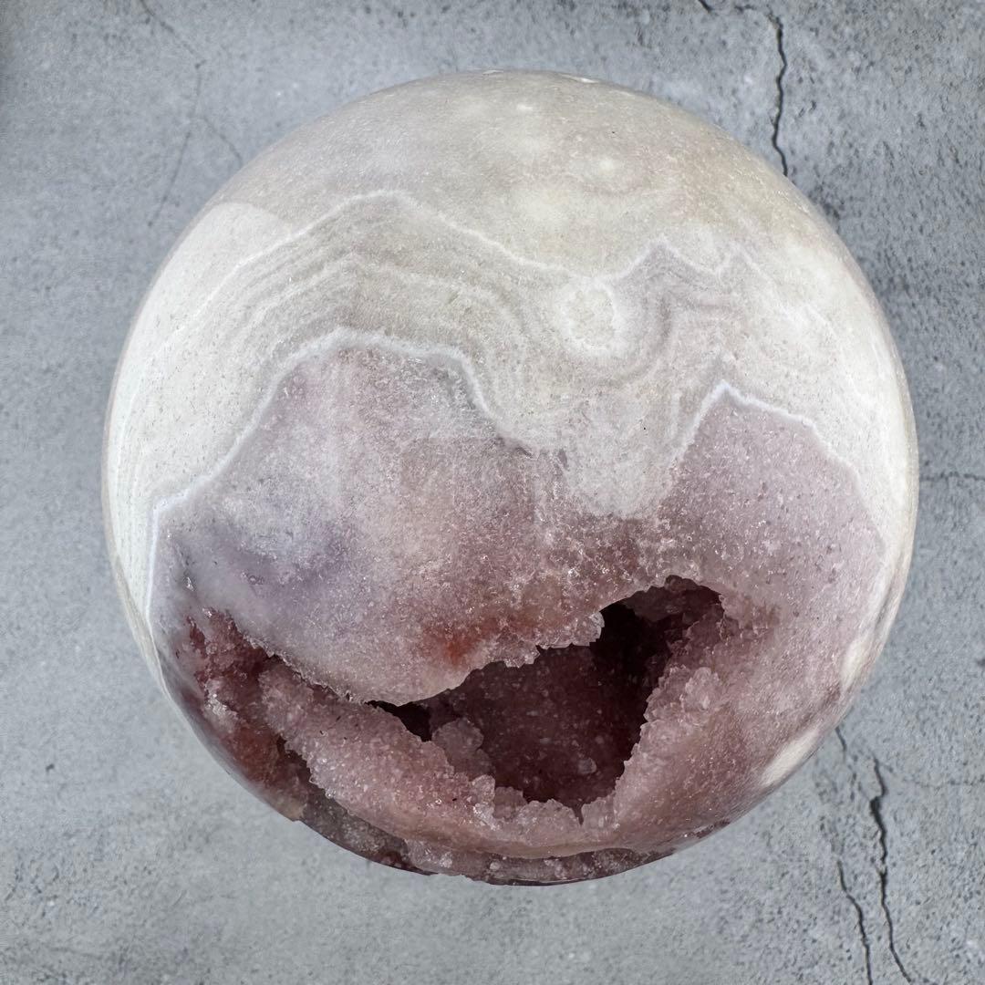 M-48天然ピンクアメジスト特大スフィア ドゥルージー晶洞 丸玉 3.16kg