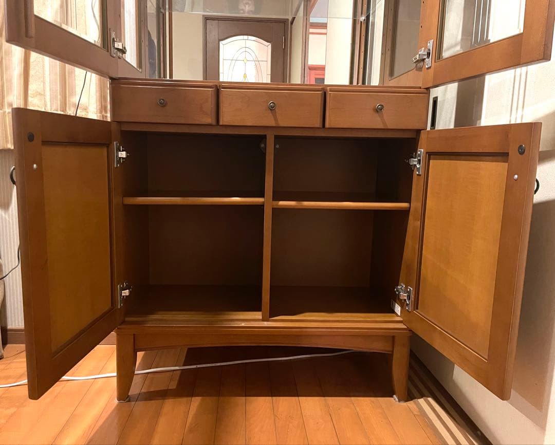 廃番希少冨士ファニチア 照明付き 飾り棚 ショーケース食器棚