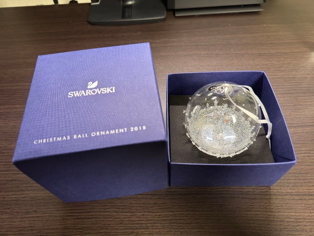 スワロフスキー クリスマスボール 2018