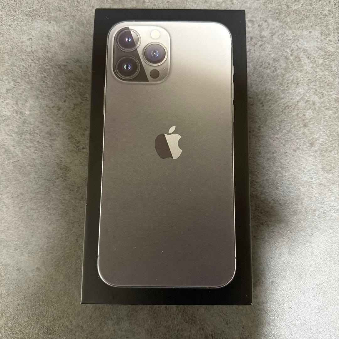 銀林檎　iPhone 13 Pro Max 256GB グラファイト
