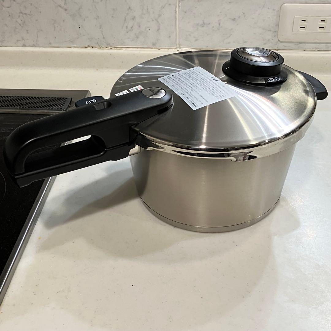 【新品未使用】フィスラー プレミアム圧力鍋 4.5L　IH対応 Fissler