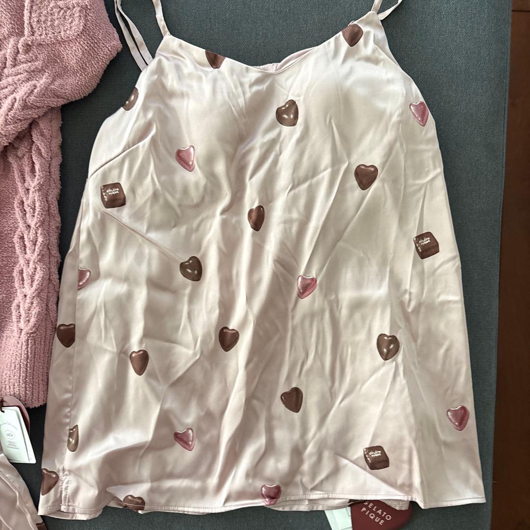 新品未使用　ジェラートピケ　ハート柄ショートパンツとカーディガンセット