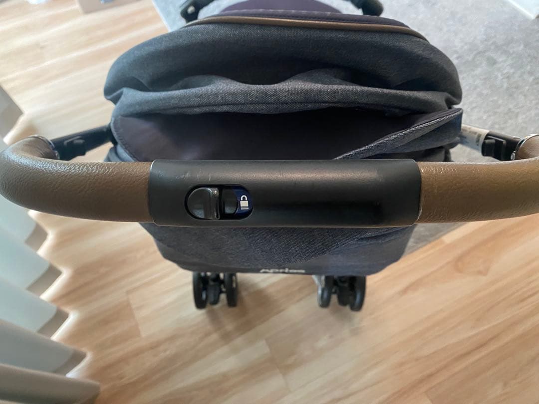 ラクーナクッションフリー　タイヤ新品