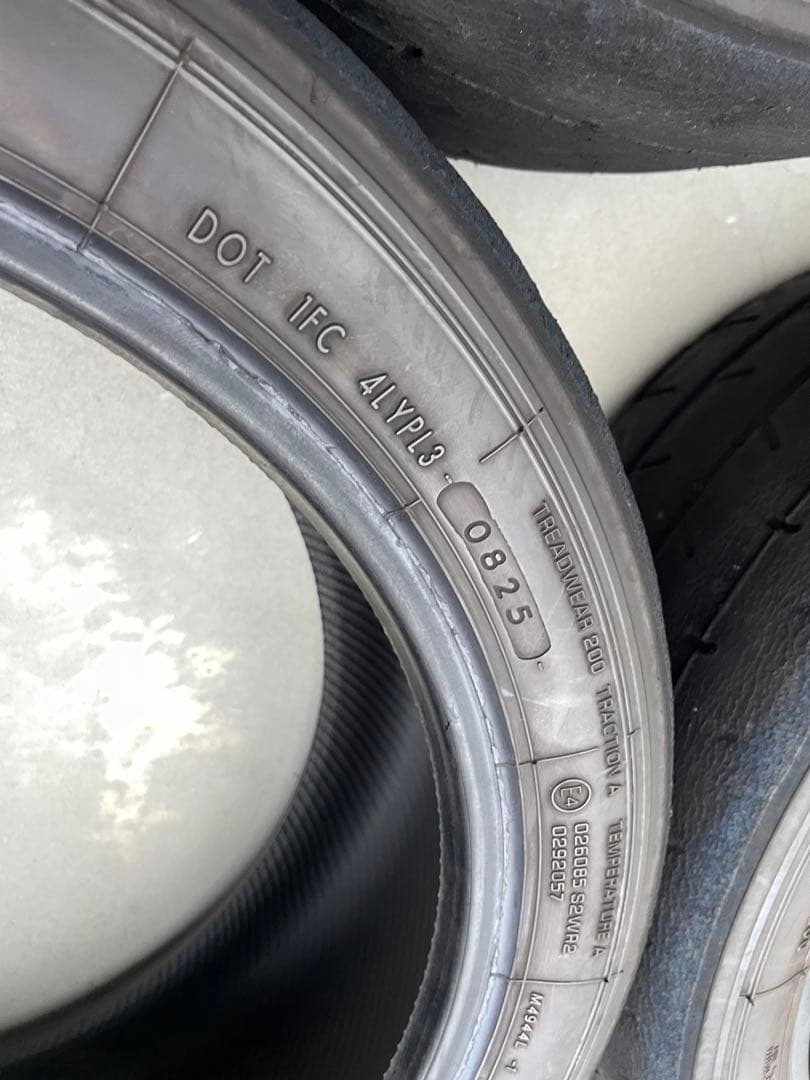 【送料込み】ADVAN A052 205/45R17 0825 4本 年内まで