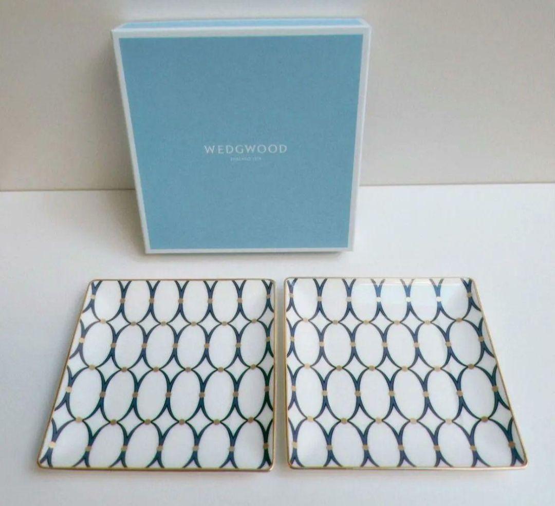 ウェッジウッド　ルネッサンス ゴールド スクエア トレイ　2枚