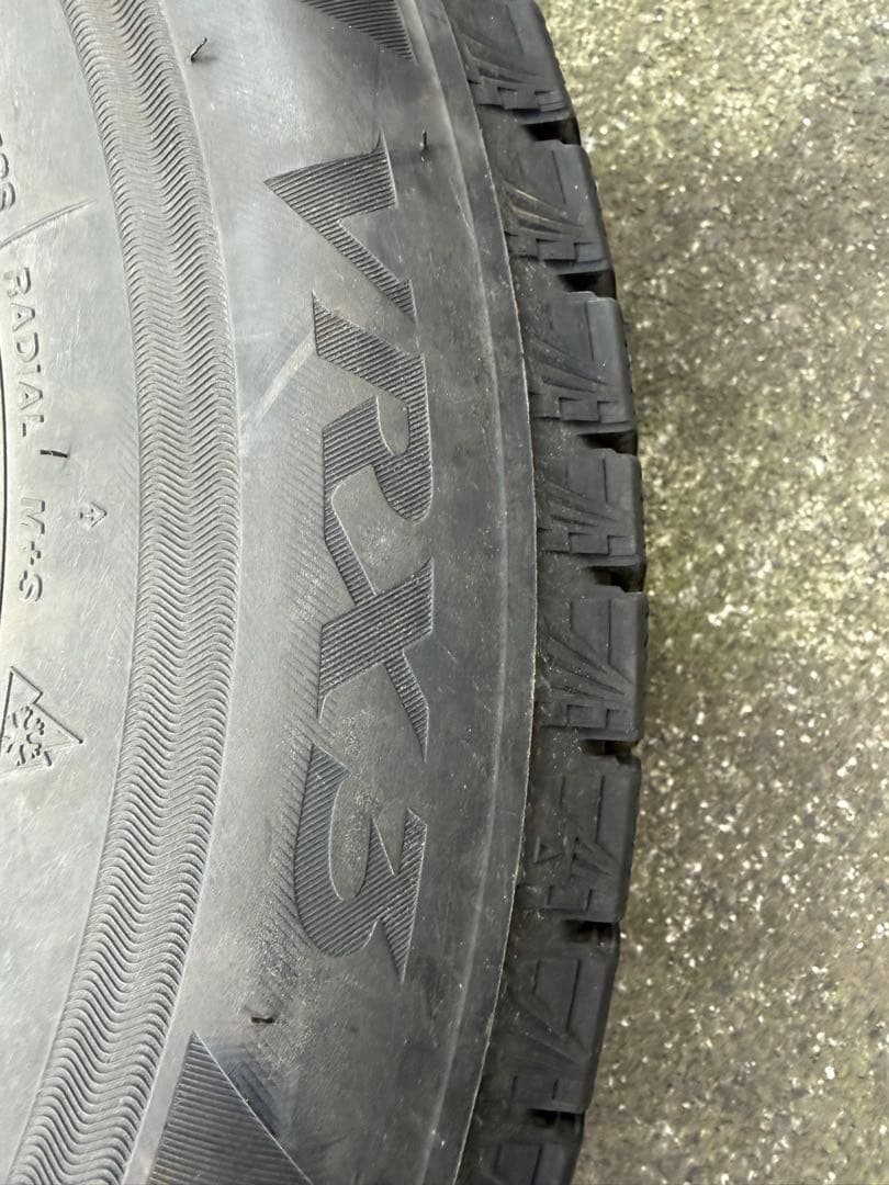 2023年製造ブリヂストンスタッドレス ブリザックVRX3 205/65R16