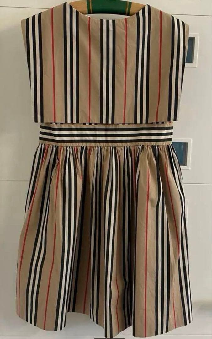 現行BURBERRYセーラー襟 ストライプ ワンピース 10y 140cm