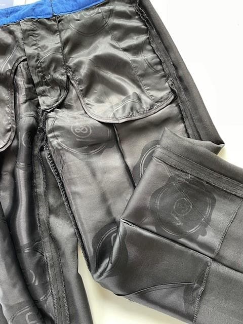 最終価格 VIKTOR&ROLF ペイズリー裏地黒スーツ ９号