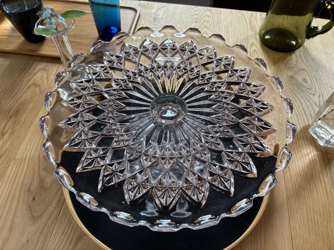 【英国アンティーク】　カットガラス ケーキスタンド