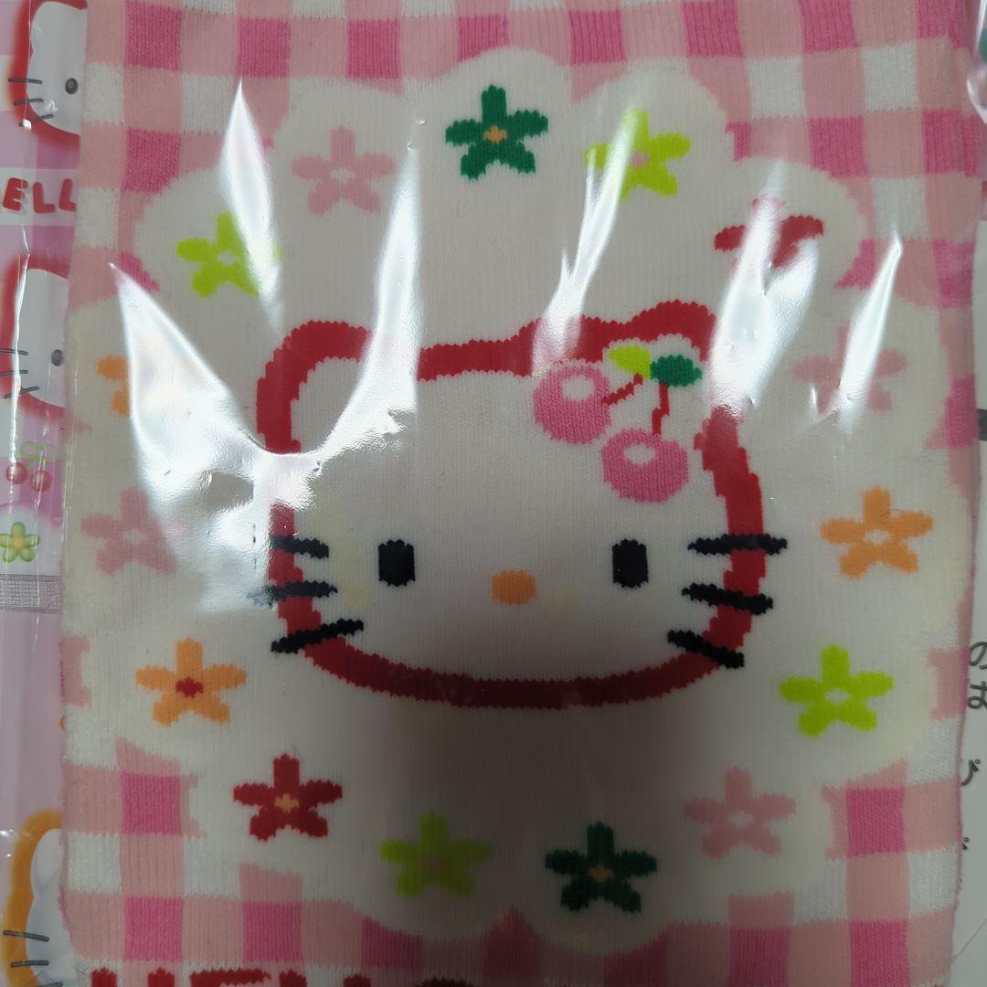 いちごキティ　さくらんぼキティ　レトロキティ　非売品キティポーチ　キティゲーム品