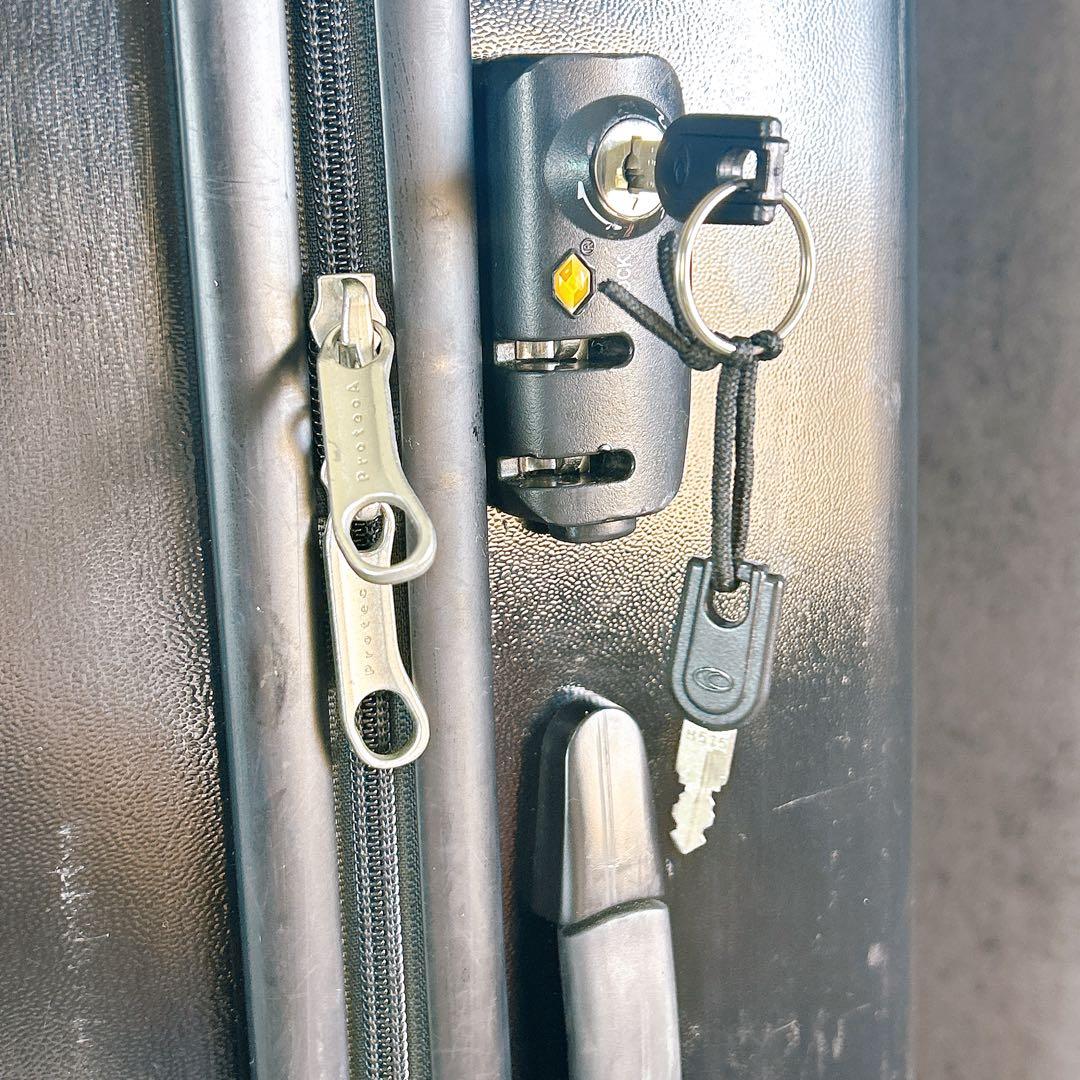 キャリーケース　プロテカ　フラクティ73L 3〜5泊の荷物とお土産も余裕サイズ