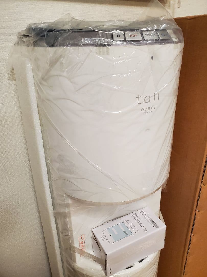 【新品未使用】ウォーターサーバー　エブリィフレシャスtall