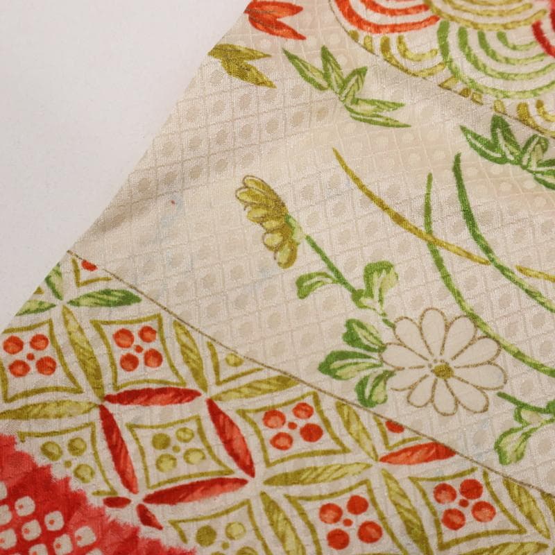 七五三　着物　3歳 女の子振袖 霞に吉祥模様 七宝立涌子供　赤 正絹　10RM4