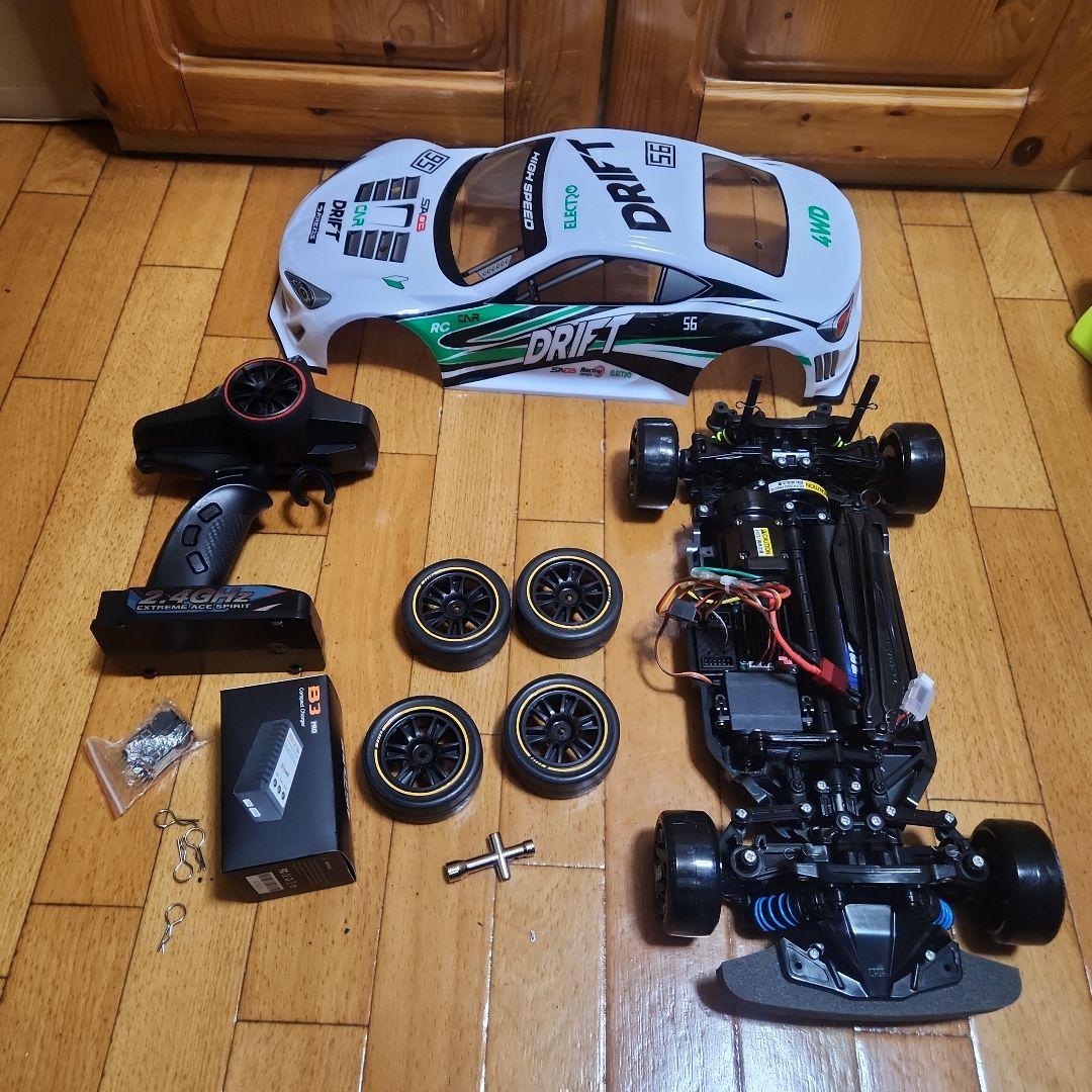 タミヤ ドリフト ラジコン フルセット　TT02　　白 86 ボディ　　tt02