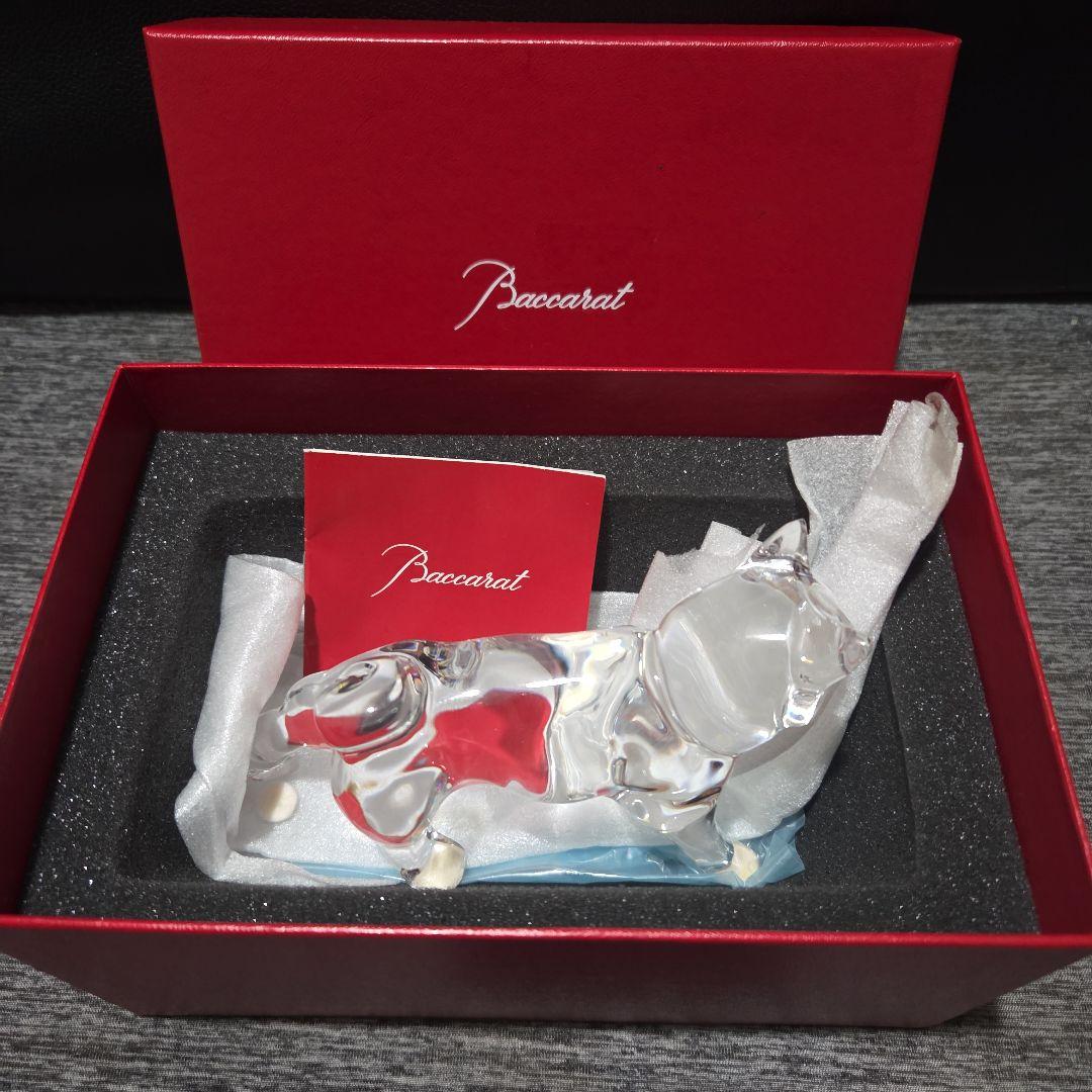 Baccarat 秋田犬　戌年の方にプレゼントいかがですか？