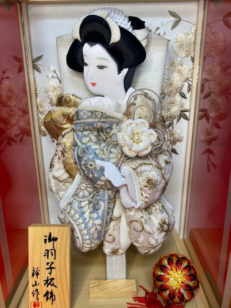 羽子板　総檜造り白木ガラスケース８号・サイズ間口約２５×奥行約２１×高さ約３８㎝