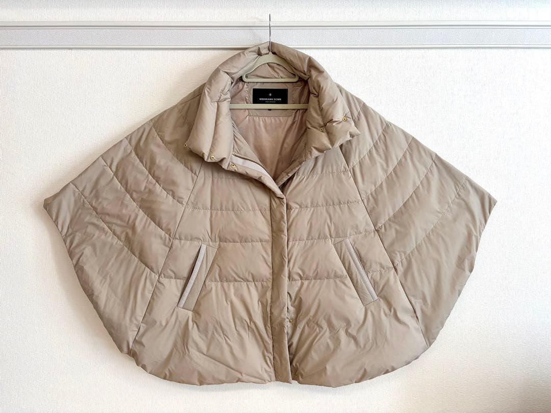 ナノユニバース×西川ダウン　スタンドポンチョ　ライトベージュ　F